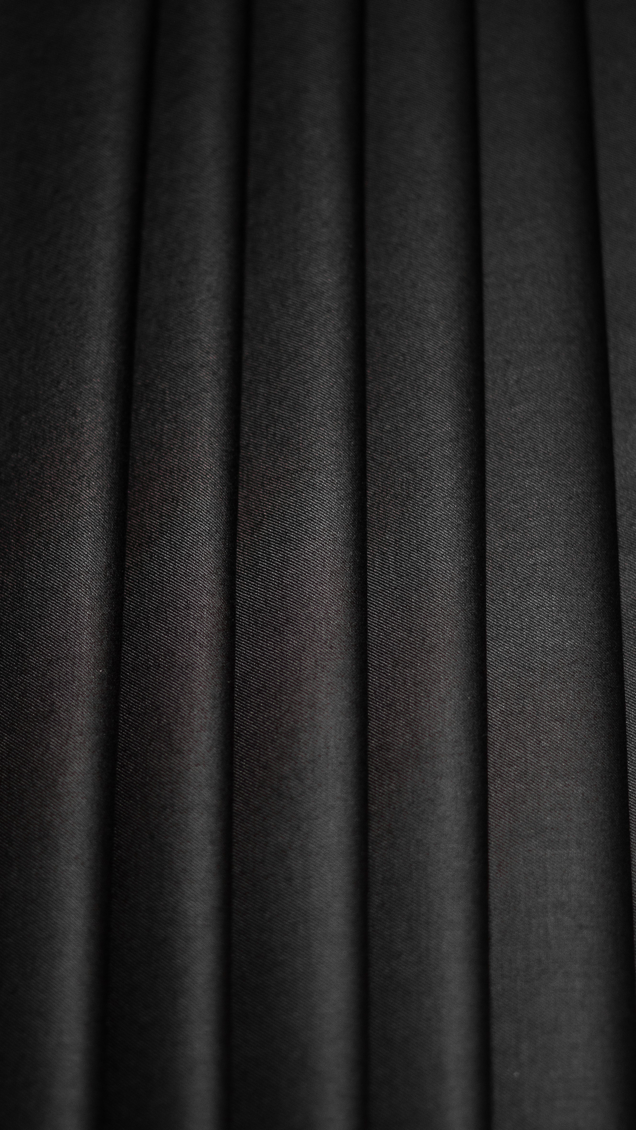 Shiny Charcoal Gray — Refined Solid