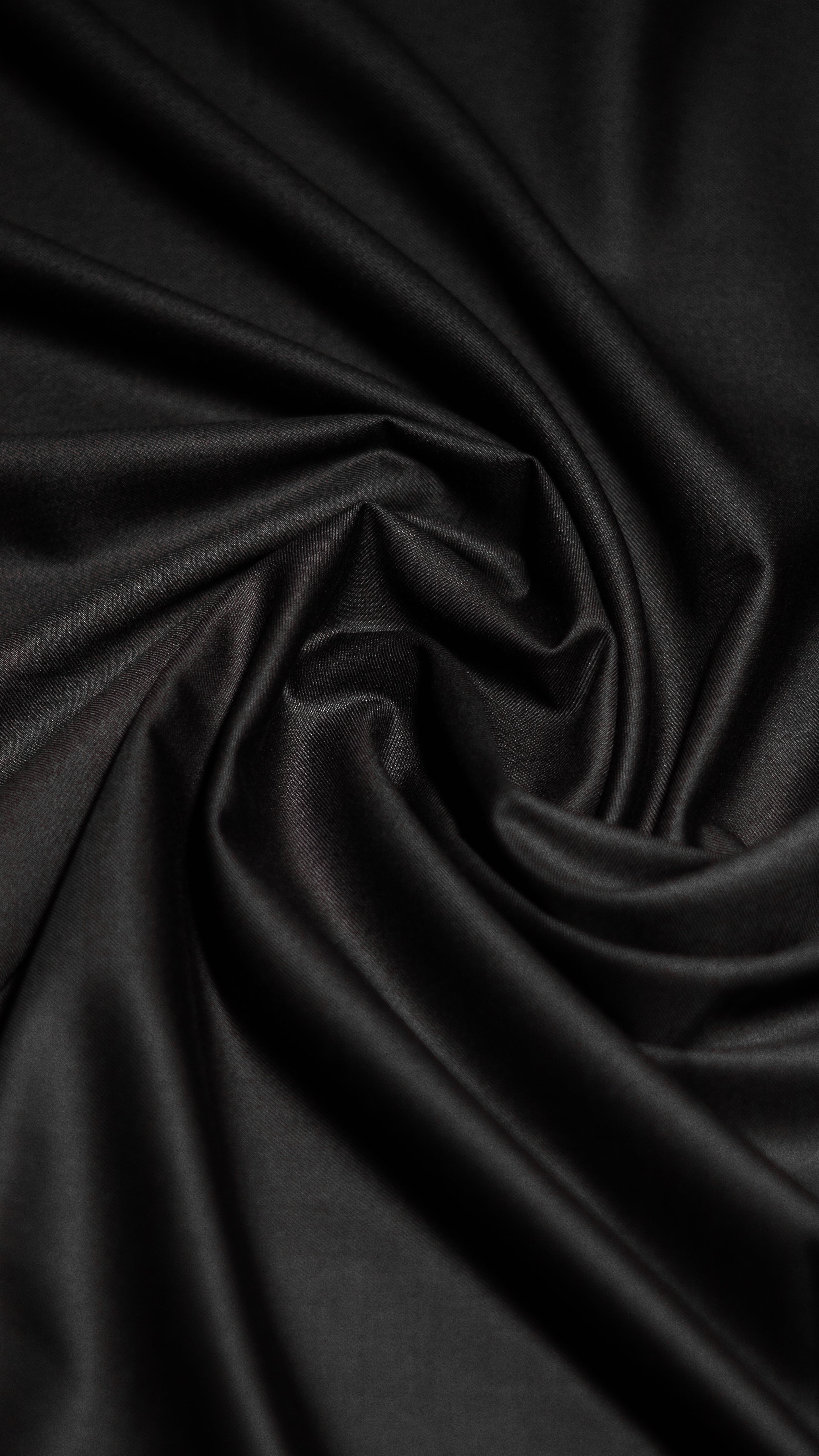 Shiny Charcoal Gray — Refined Solid