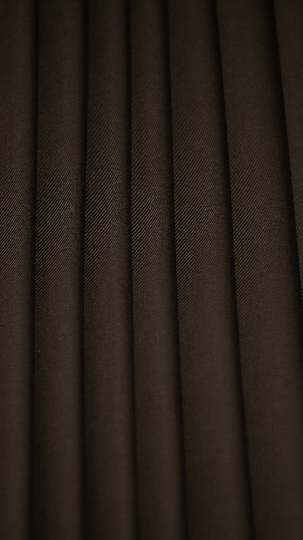 Solid Brown — Refined Finish